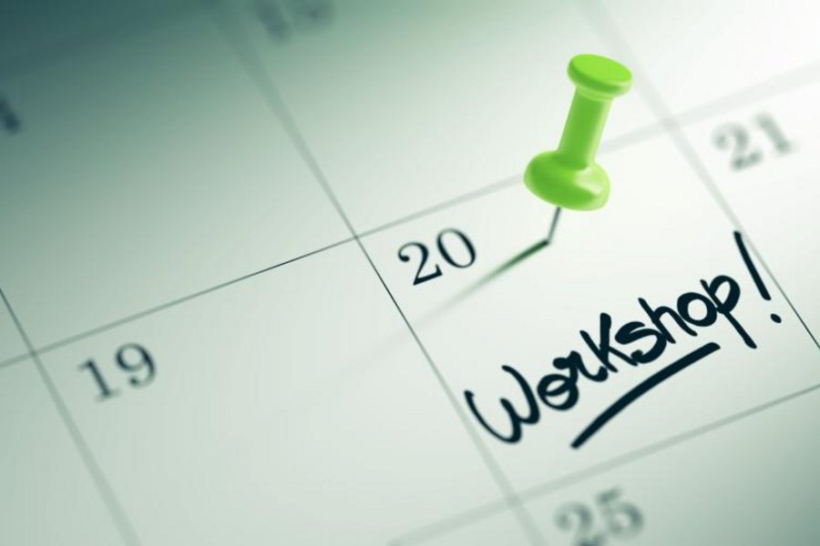 Beispielbild eines Kalenders bei dem am 20. Tag eines nicht weiter definierten Monats einen grünen Pin und das Wort Workshop vermerkt hat 