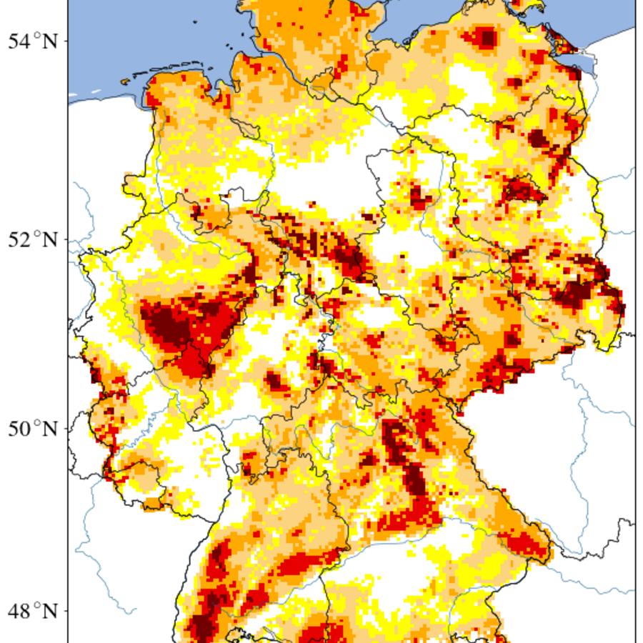 Deutschlandkarte, die über Farbgebung die Bodenfeuchte bis 1,80m zeigt.