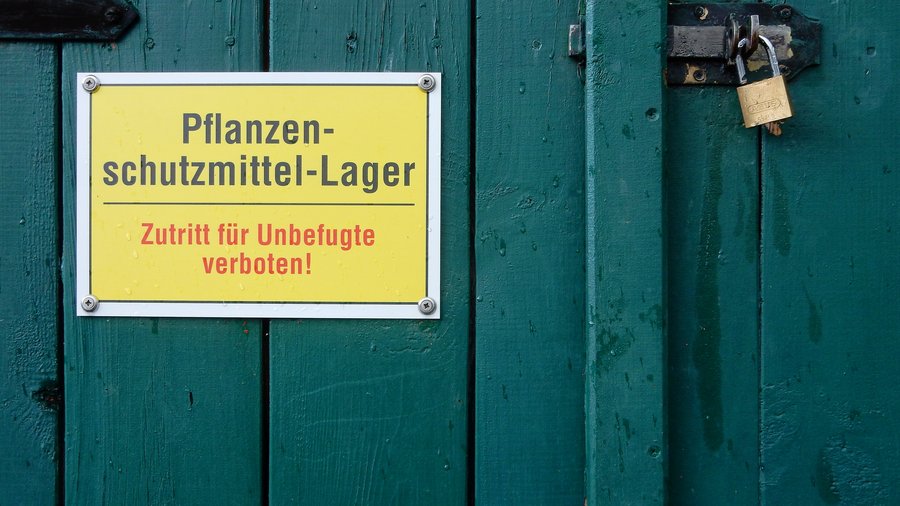 Warnschild Pflanzenschutzmittel-Lager
