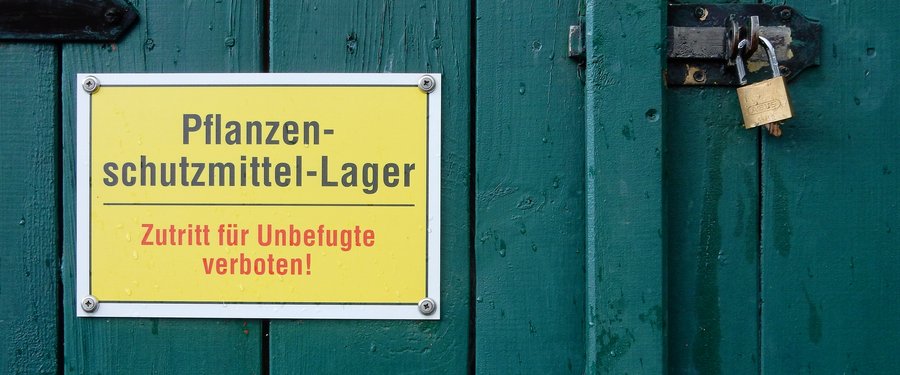 Warnschild Pflanzenschutzmittel-Lager